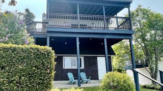 Lakefront Cottage with Spacious Deck and Great Views in NY - 4