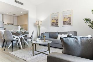 DVH Luxe Retreats 2BR Yas Island by Ferrari World - 3