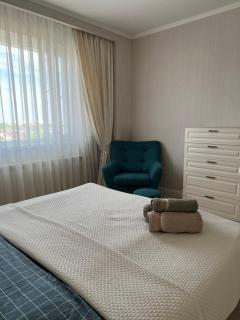 Трехкомнатная квартира рядом с Байтереком - 8