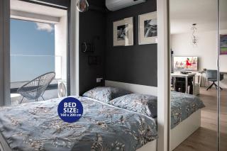 Skyline Flat near City Center by Richies - 8