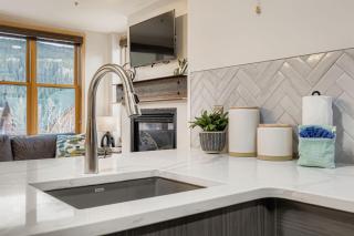 8256 Silver Mill condo - Keystone - 2