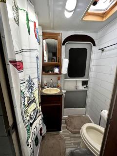 Rustic Bell Tent on a Texan Farm, Nestled in the Sam Houston National Forest, Perfect for a Weekend Getaway - 6