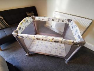 Family Friendly I Pets Welcome I Short Walk to Railway Station I 10min Drive to Safari Park - 4