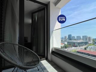 Skyline Flat near City Center by Richies - 6