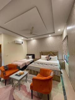 Luxury Signature Guest House - 9