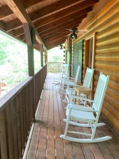 Spacious Suite for a Family Getaway in the Blue Ridge Mountains of Georgia - 7