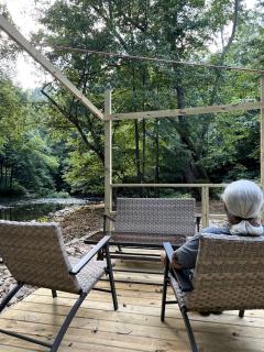 Lovely Bell Tent with Spacious Interior Great for Small Groups in Pennsylvania - 5