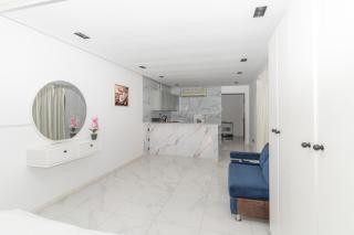 استديو فاخر بشرفة في ابحر - 8