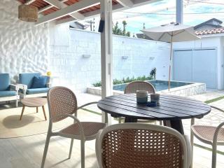 Casa Juca310 - 300m da praia, 5 quartos, piscina e serviço de praia, aceita pet - 0