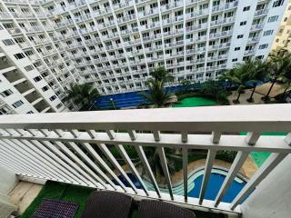 Shore 1br shortwalk mall of asia - 7