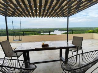 En BellaVista, balcon, alberca y terraza - 4