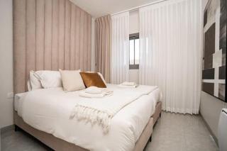 Apartment in Haneviim St, Jerusalem - 2