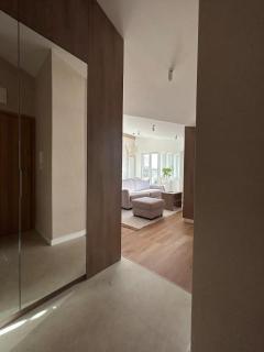 Cracow Center Jacuzzi & Sauna Penthouse Retreat - 5