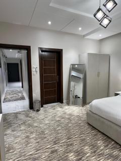 شقة واسعة بلمسة فندقية - 3