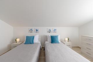 Villa San Martino With Heated Pool , Outside Jacuzzi & Hydromassage bathub - 1