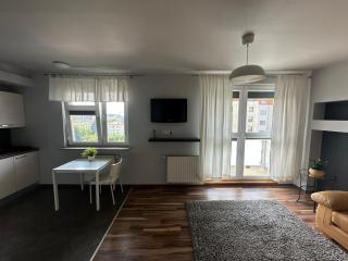 Przestronna kawalerka w nowym budownictwie - 0