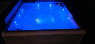 Villa San Martino With Heated Pool , Outside Jacuzzi & Hydromassage bathub - 8