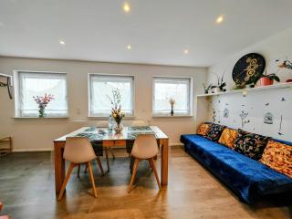 VipStay - Stilvoll und geräumige Apartments mit Terasse oder Balkon, Küche, kostenloses Parken, WLAN, Smart Tv - 9