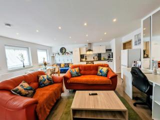 VipStay - Stilvoll und geräumige Apartments mit Terasse oder Balkon, Küche, kostenloses Parken, WLAN, Smart Tv - 6