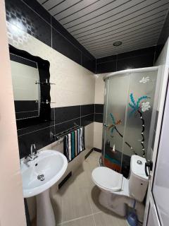 Very well located F1 studio - 6