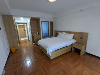 Iconic Coworking Hotel - 8