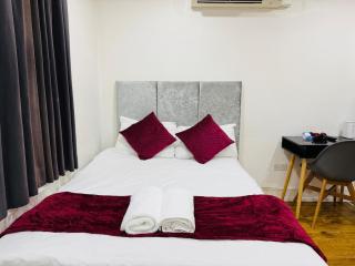 Wonderful one bedroom apartment in Great location - 7