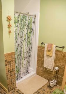 Incredible Guest Suite - Unique Off-Grid Lodging Experience with Sled Dogs in Minnesota - 6