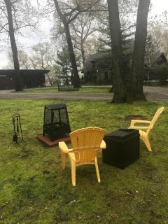 Riverfront Cabin Rental with a Private Hot Tub in Saugatuck, Michigan - 5