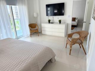 The Tides Apartments on the beach - 5