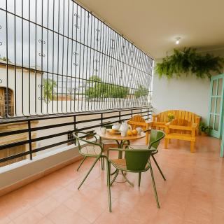 Colonial City Stay with Local Soul - 5