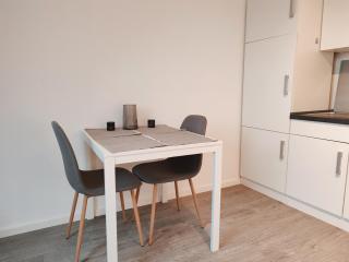 Bruchsal Business Apartment - Schreibtisch - Smart-TV - 4