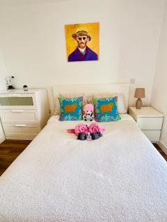 Modern & Cozy Apartment With Balcony, Near Media City Centre & Old Trafford Stadium - 1