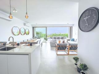 Azure Jade Villa - 3