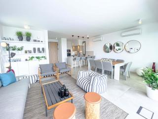 Azure Jade Villa - 2