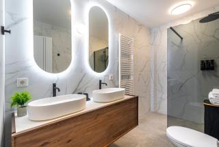 Luxxy Guesthouse - 8