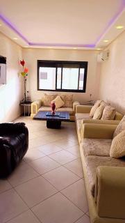 Appartement Moderne avec Piscine - 9