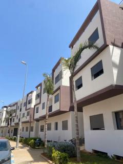 Appartement Moderne avec Piscine - 3