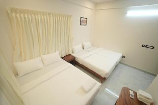 Vallimony Luxury Stays-Padmanabhaswamy Temple - 9