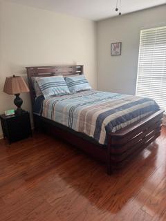 Mid-City Rustic Retreat - 3