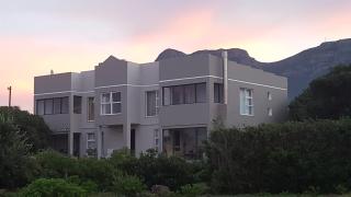 Strandloper Apartments - Hermanus - 6