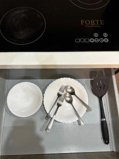 Self Check-in 1BHK Gulberg Greens - 9