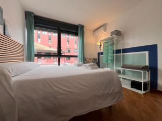 DOCK OF THE BAY GENOVA, Stylish Apartment in the Heart of Genoa with Air Conditioning, Private free Garage, Harbour View, extra garage at 25,00 euro per night on request - 8