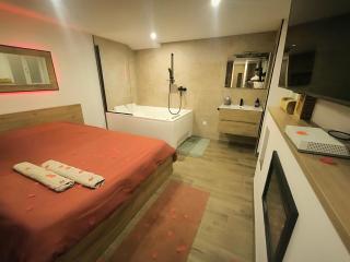 Love Room, studio Woody Spa , Balnéo - 8