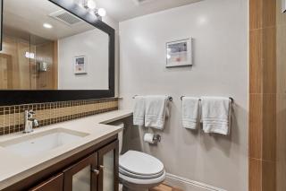 PET FRIENDLY 2BR Aspen Retreat w Pool HotTub Gym - 2