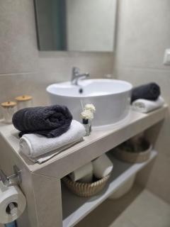 Theo Luxury House - 3