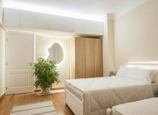 Elegant Apartment in Zamalek - Cairo - 8