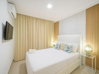 Cozy 2br-2bt Apt Near The Beach And Main Street - 0