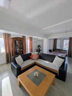 Lihnidos Home, Central Apartment, AC, Lake Access, Beach - 0