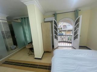 Xibei Hotel西北楼华人宾馆 - 2