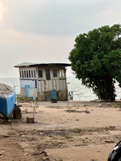 Santo Bambino Homestay - Neat AC Rooms Close to the Beach - 2